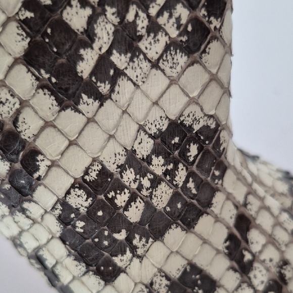 ALEXAWAGNER Snakeskin & Black Open-Toe Heeled Boots – US 8.5 / EU 39 - Picture 15 of 15